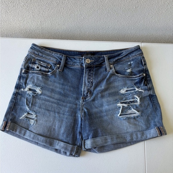 Silver Jeans Pants - Silver Boyfriend Distressed Jean Shorts Size 30 Cuff is sewn